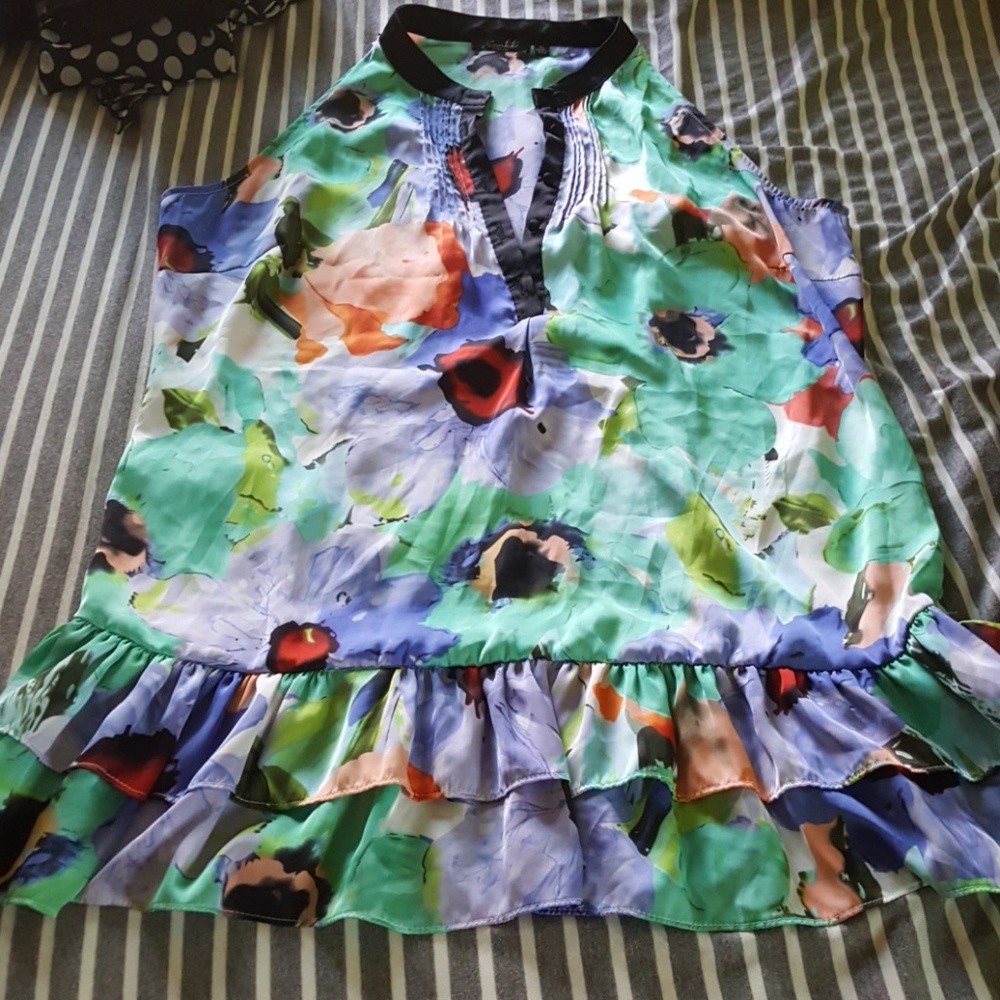 Worn twice.  Beautiful Summer Shirt.